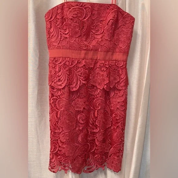 CACHE Coral Pink Floral Lace Peplum Strapless Dress EUC Size 8 - Picture 10 of 11